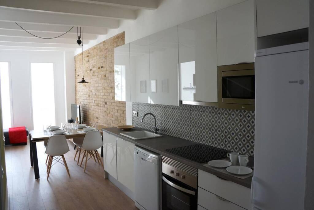 Barcelona Industrial Style Apartment Л'Успіталет-да-Любрагат Екстер'єр фото